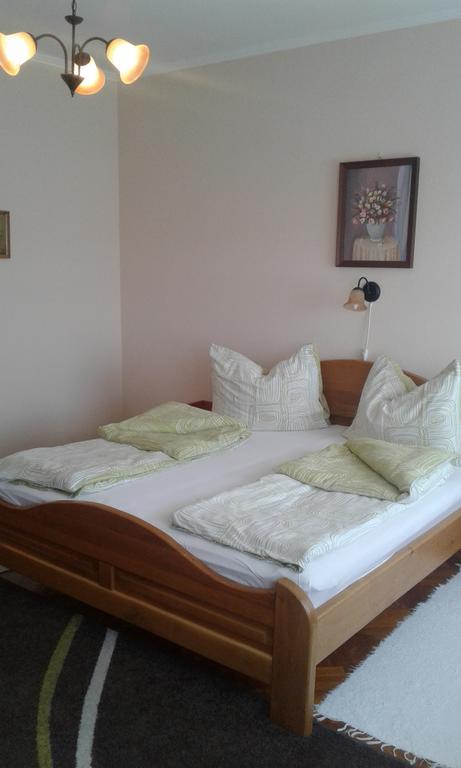 Lazar Apartmanok Hévíz Extérieur photo